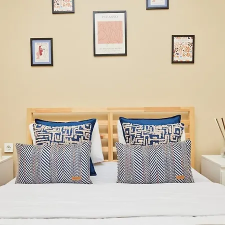 Stunning 3br 3bathroom 3ac Near Metro D2 イスタンブール
