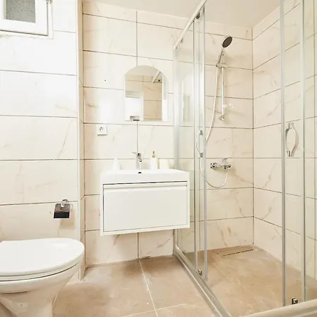 Stunning 3br 3bathroom 3ac Near Metro D2 Estambul