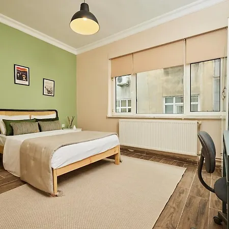 Stunning 3br 3bathroom 3ac Near Metro D2 Стамбул