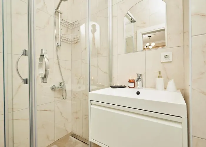 Stunning 3br 3bathroom 3ac Near Metro D2 Apartment Istanbul