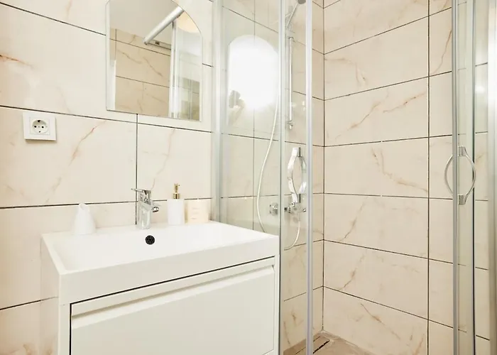 Stunning 3br 3bathroom 3ac Near Metro D2 Apartment *